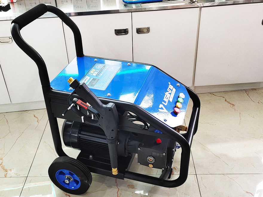 高压洗车机